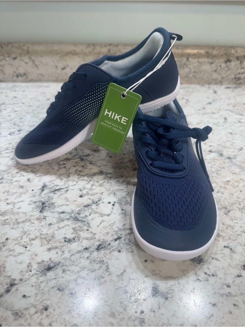HF Stride – Hands-Free & Ergonomic Barefoot Shoes Womens Size 6. NWT.